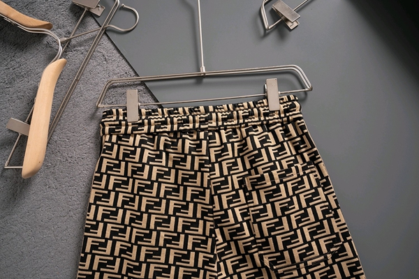 ブランドハーフパンツ角部分ディテール